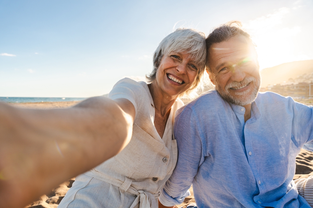 Beautiful,Happy,Senior,Couple,Dating,At,The,Seaside,During,Summertime
